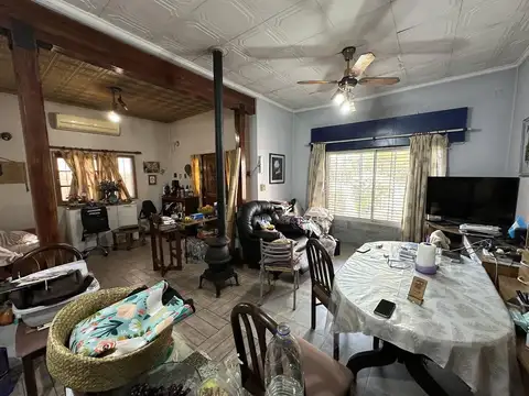 Casa en Venta con 4 cocheras