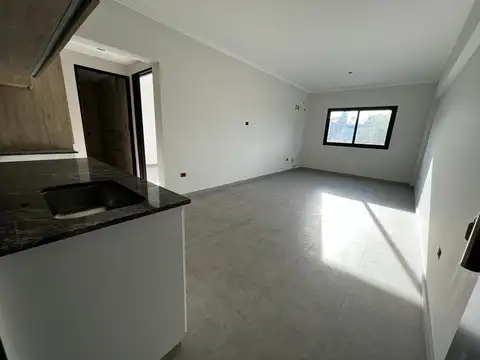 Departamento en Venta en Villa Luzuriaga, USD 65.000