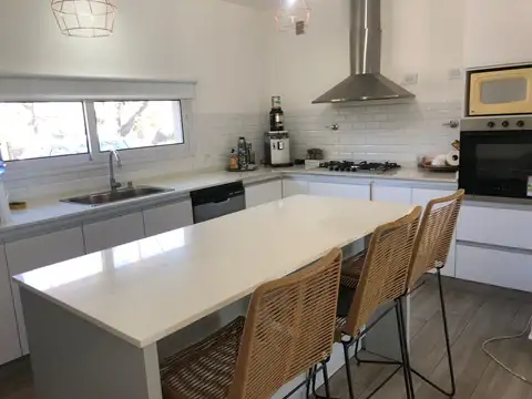 Casa en Alquiler de 3 dormitorios