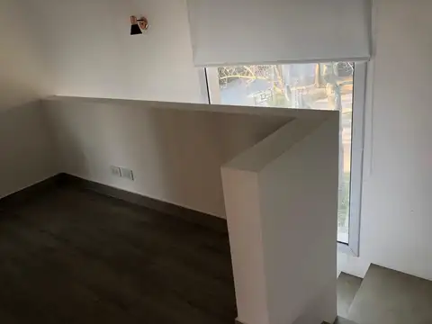 Casa 7 ambientes con 4 baños