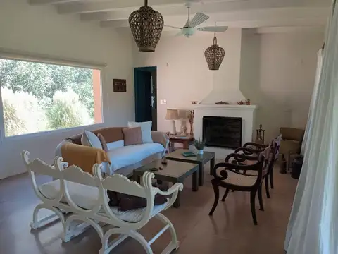 Casa en Alquiler al Este