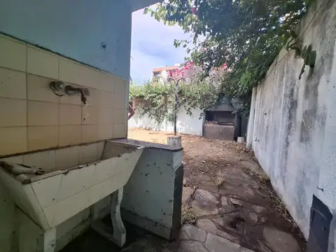 Depto Tipo Casa 4 ambientes con 1 baño