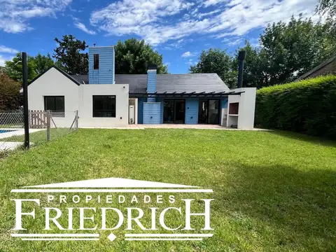 Casa en Venta con 4 cocheras