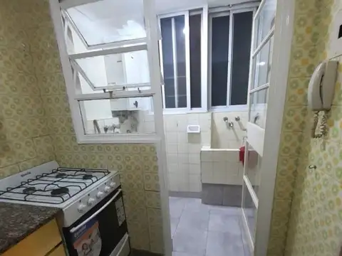French 100, Piso 2°