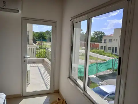 Depto Tipo Casa en Venta de 3 dormitorios