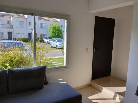 Depto Tipo Casa en Venta de 3 dormitorios