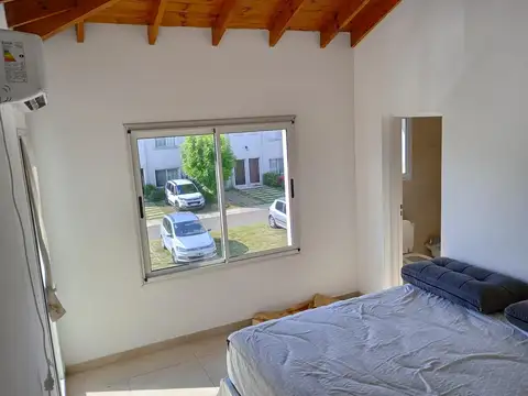 CASA DUPLEX 4 AMB EN VENTA LA ANGÉLICA PILAR AMENITIES