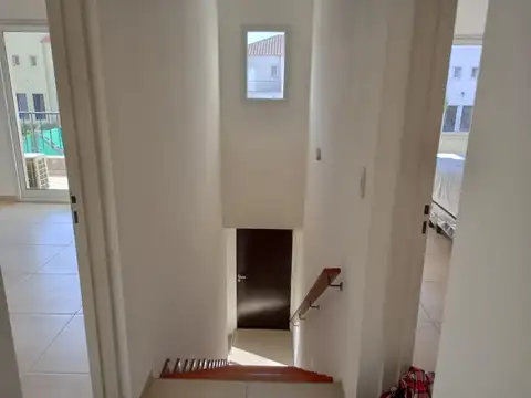 Depto Tipo Casa en Venta con 3 cocheras
