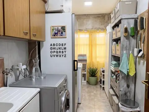 Casa 6 Ambientes en Venta | Morón | Con cochera, terraza y parrila