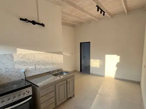 Departamento De 2 Ambientes - Cocina - Dormitorio - Patio - Baño Listo Para Estrenar Disponible