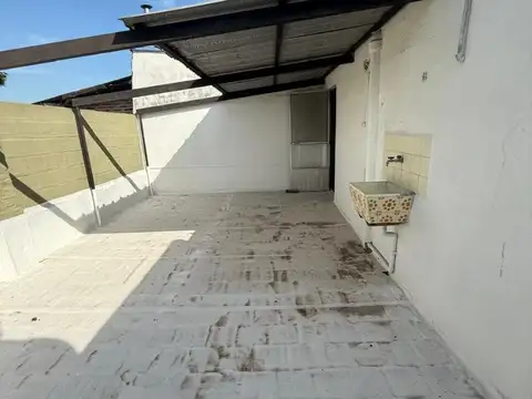 Depto Tipo Casa en Venta de 4 ambientes
