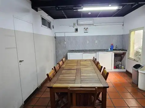 Galpón 261m2 en alquiler en Rosario zona sur