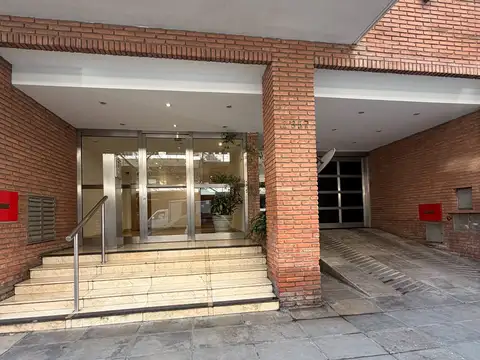 2 amb tipo Duplex, Vta de Obligado 2300