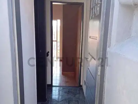 Depto Tipo Casa en Venta en Bernal, USD 46.000
