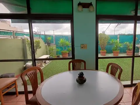 Depto Tipo Casa en Venta en Parque Chacabuco, USD 135.000