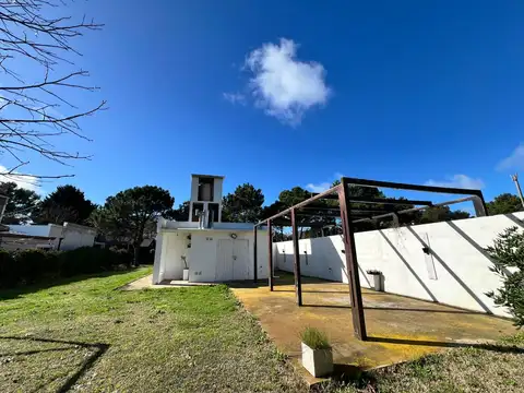 Casa 2 ambientes con 1 baño