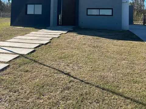 Casa venta Barrio NATIVAS Puertos del lago Escobar