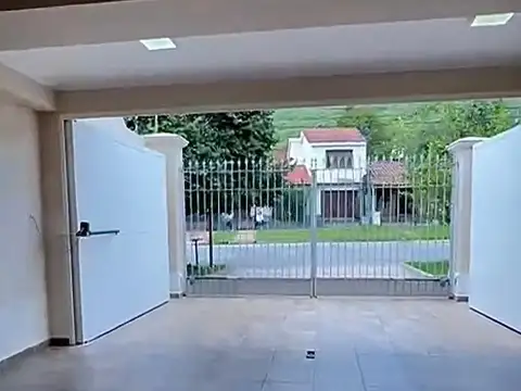 Casa en Alquiler de 5 dormitorios