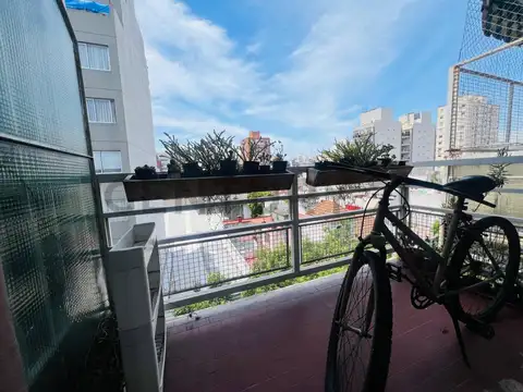 Quirno 100, Piso 0