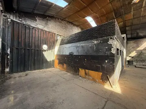 Galpon en Venta 17  mts Frente