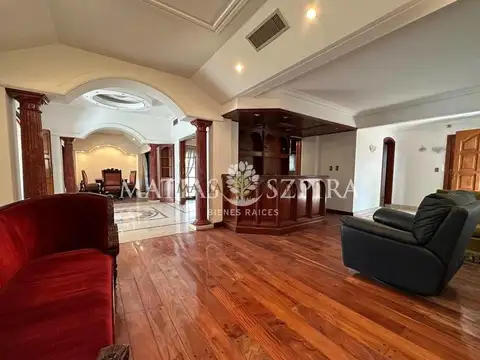Casa en Venta de 5 dormitorios