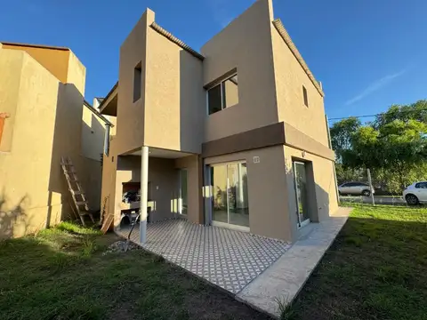 Casa en Alquiler en Punta Lara, $ 1.600.000