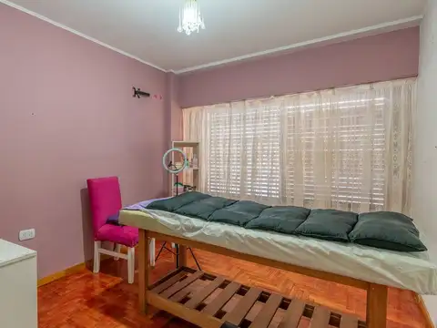 Casa en Venta en Isidro Casanova, USD 165.000