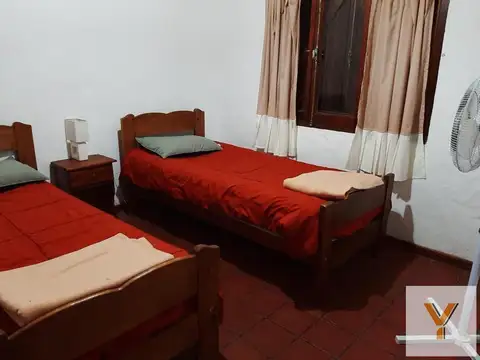 Casa 7 ambientes con 3 baños