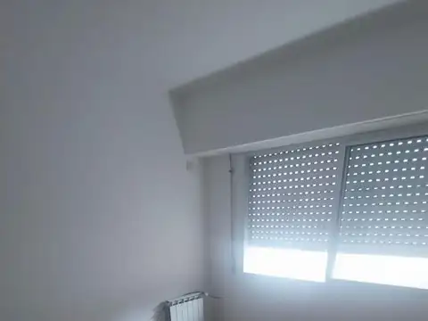 Departamento en 3 de Febrero 3400, 41 m2, radiadores.-