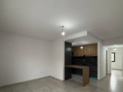 Departamento en Alquiler en Lanus Oeste, Lanus
