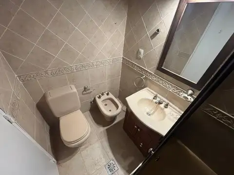 Departamento en Alquiler con 1 cocheras