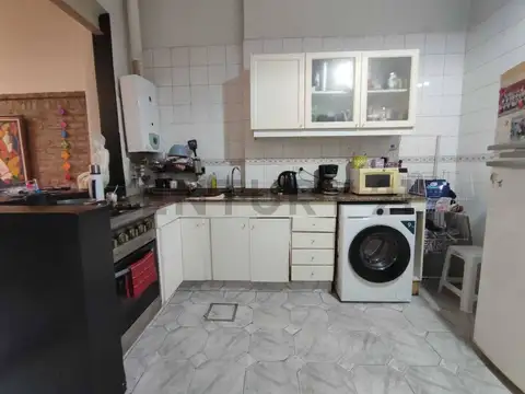 Craig 900, Piso 983