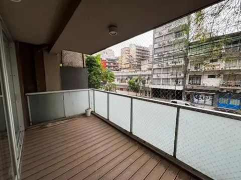 Alvarez Thomas 2951 , Piso 1