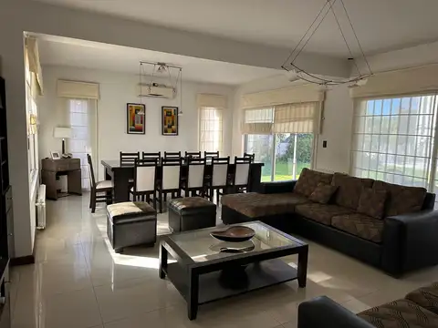 Casa en Venta en Mendoza, USD 360.000