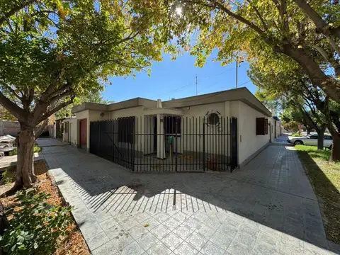 Venta casa más 2 departamentos apta crédito