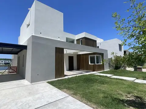 Casa en Venta en Villanueva, USD 545.000