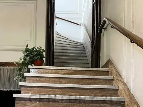 Casa 9 ambientes con 1 baño