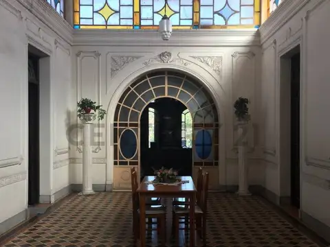CASA EN ALQUILER - EXCELENTE PARA EMPRENDIMIENTOS - GIMNASIO - COWORKING - INSTITUTO DE INGLES - ETC