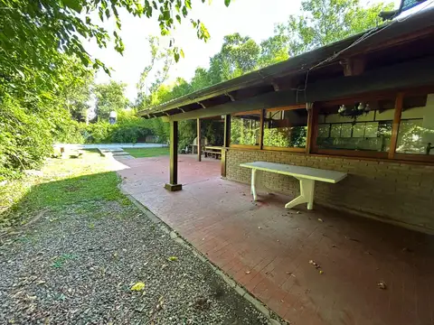 Casa en Venta dentro del Barrio Cerrado Altos del Barranco.