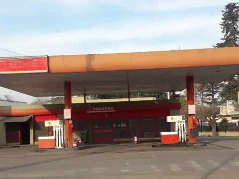 ESTACIÓN SE SERVICIO EN MORENO EXCELENTE OPORTUNIDAD