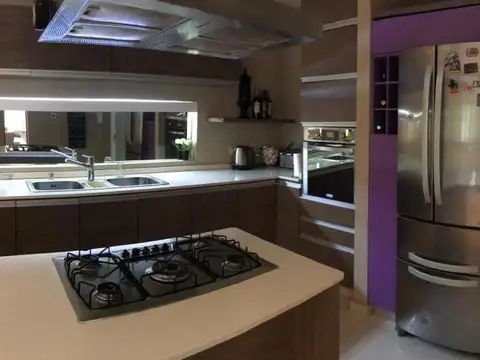 Casa en Venta al Oeste