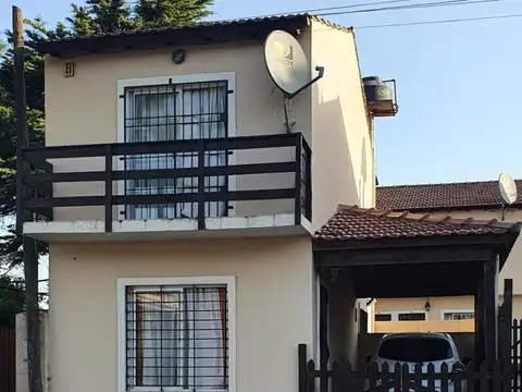 Casa en venta - 2 Dormitorios 2 Baños 1 Cochera - 120Mts2 - Mar Del Tuyú