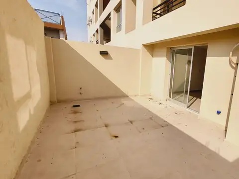 Departamento en Alquiler con 1 cochera