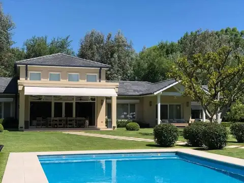 Casa en Venta de 6 dormitorios