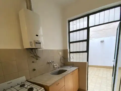 San Lorenzo 1686 , Piso 00