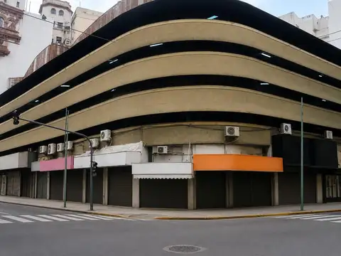 Cochera en venta en Balvanera, oportunidad