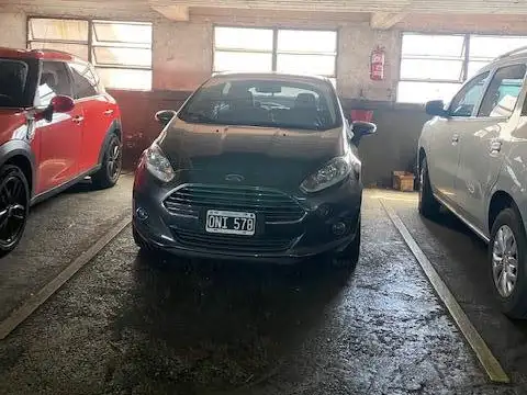 Cochera en venta en Balvanera, oportunidad