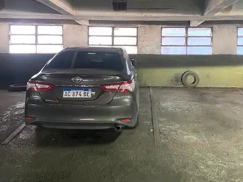 Cochera en venta en Balvanera, oportunidad