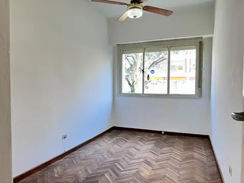 Departamento en Venta en Flores, USD 129.900