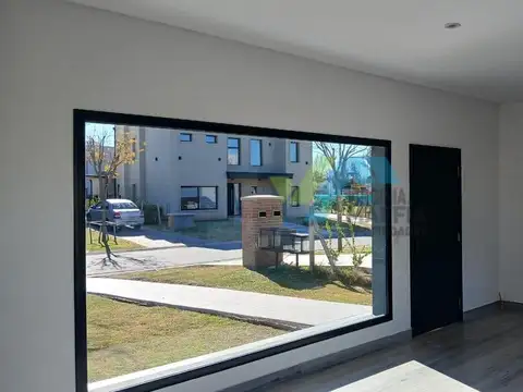 Casa en Alquiler al Noroeste